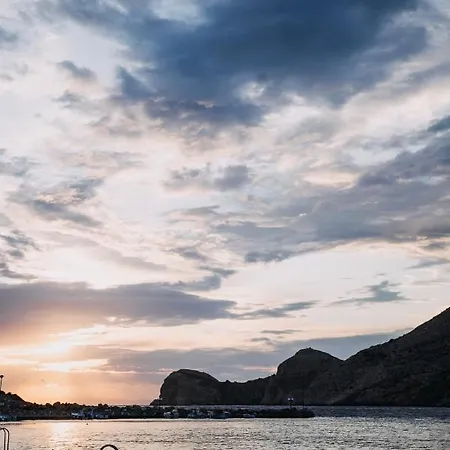 5 Hermoupolis Concept Sites Hotel 3*