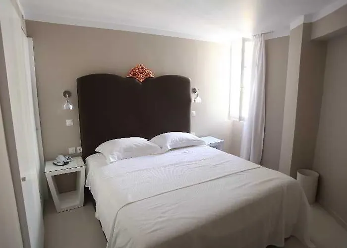 Hotel 5 Hermoupolis Concept Sites