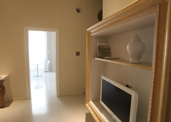 Hotel 5 Hermoupolis Concept Sites