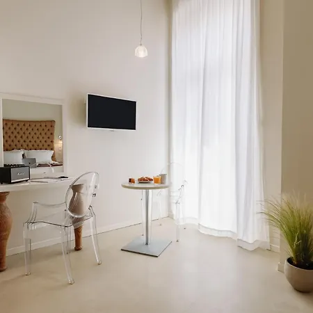5 Hermoupolis Concept Sites מלון