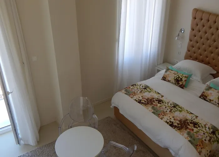 Hotel 5 Hermoupolis Concept Sites 3*